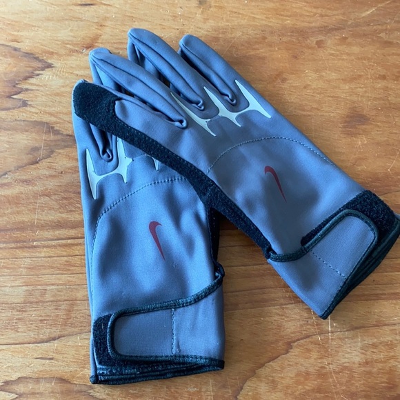 Nike Accessories - Nike Running/Snowshoeing Gloves